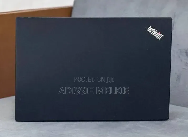 New Laptop Lenovo ThinkPad T480s 8GB Intel Core i5 SSD 256GB