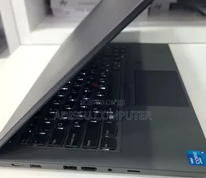 New Laptop Lenovo ThinkPad T14s G4 16GB Intel Core i5 SSD 512GB