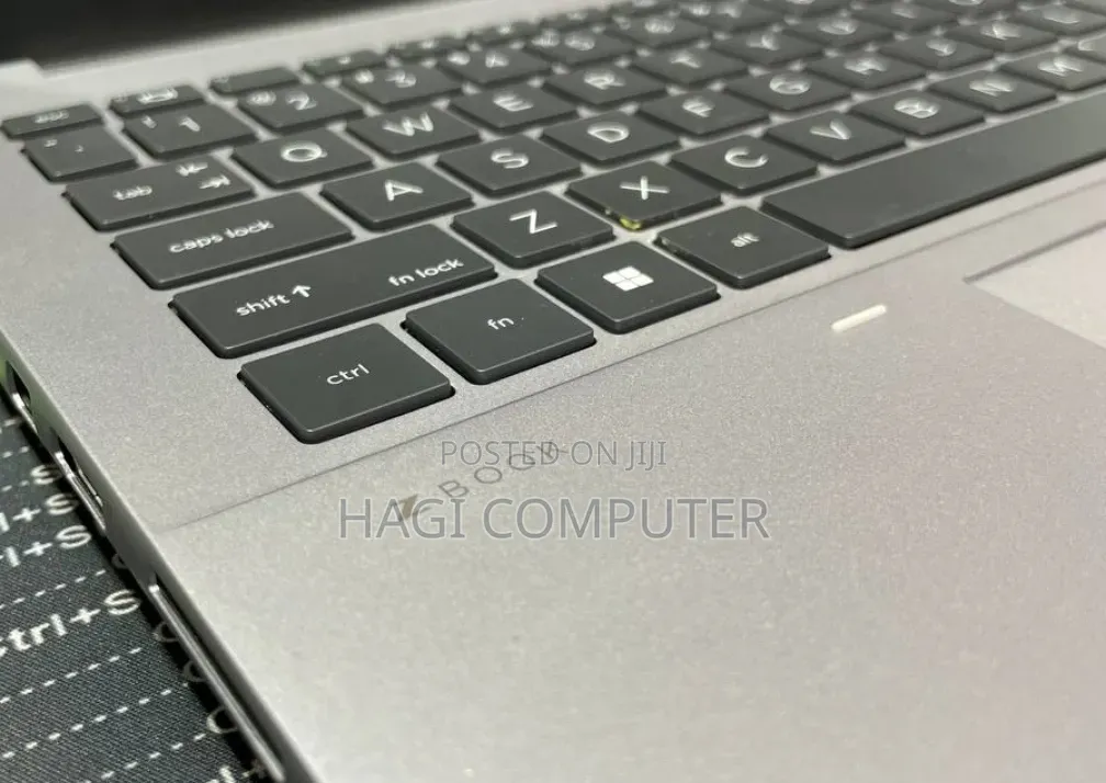 New Laptop HP ZBook 14 32GB Intel Core i9 SSD 512GB