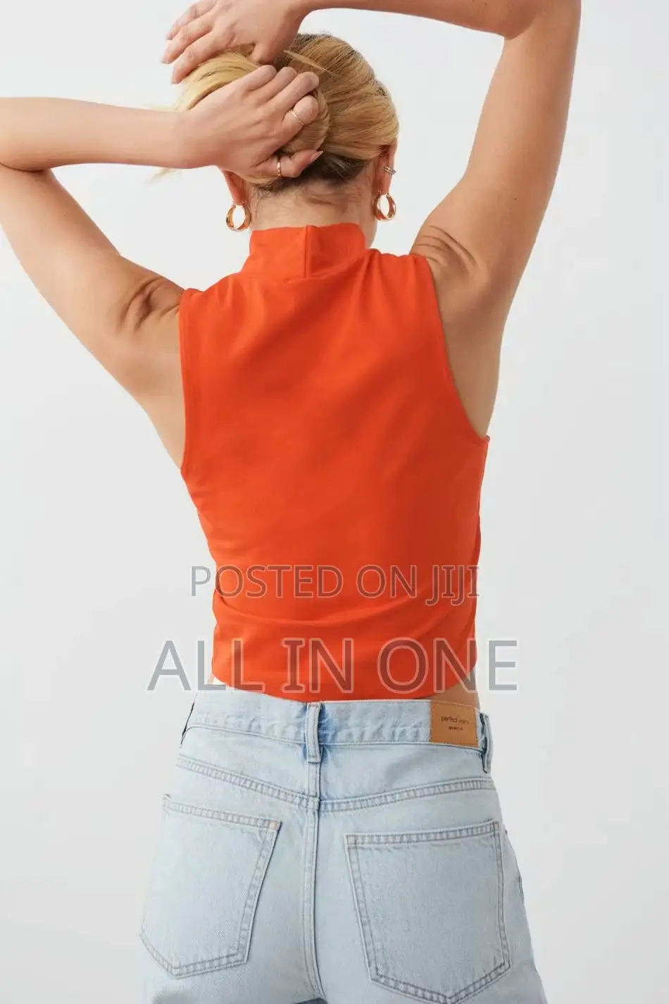 Neck Top