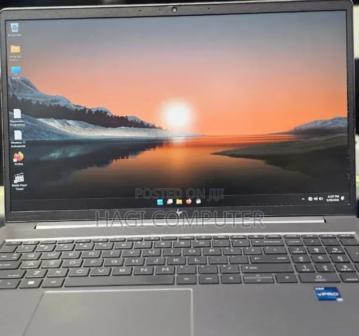 New Laptop HP ZBook Power G7 16GB Intel Core i7 SSD 512GB