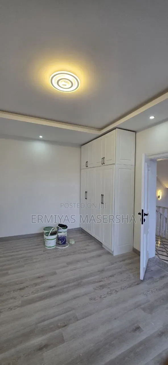 Furnished 7bdrm House in Yeka for sale
