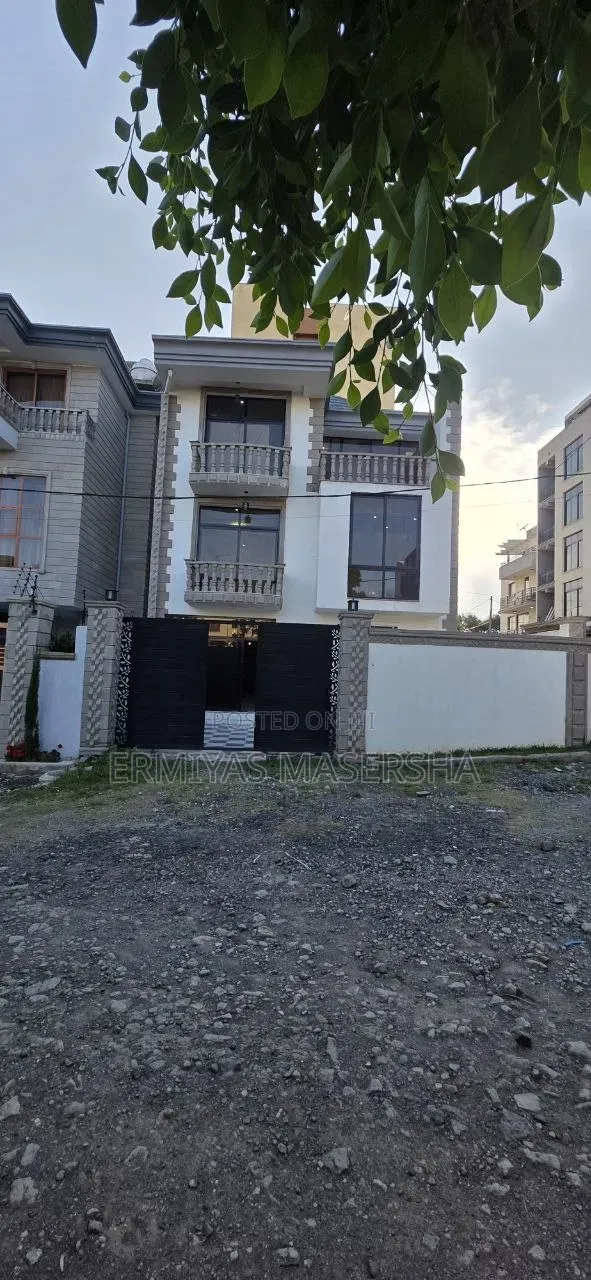 Furnished 7bdrm House in Yeka for sale