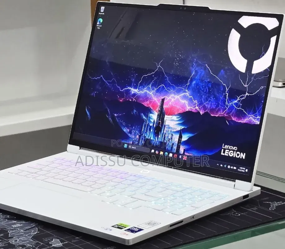 New Laptop Lenovo Legion 7 32GB Intel Core Ultra 7 SSD 1T
