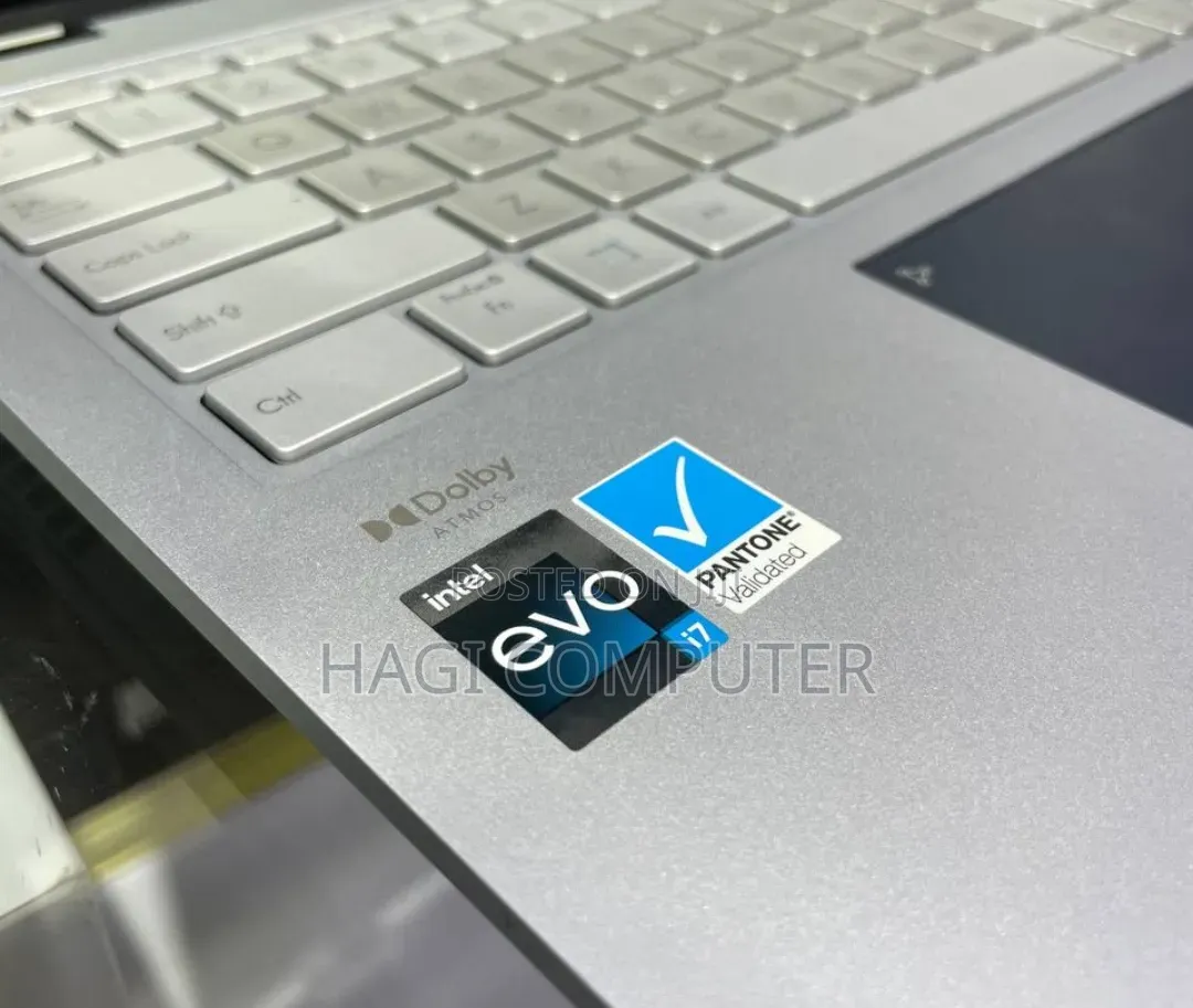 New Laptop Asus Zenbook 14 OLED 16GB Intel Core i7 SSD 512GB