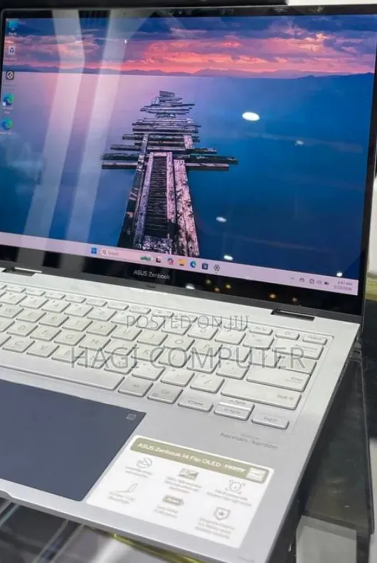 New Laptop Asus Zenbook 14 OLED 16GB Intel Core i7 SSD 512GB