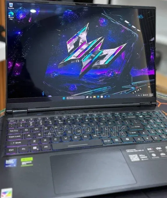 New Laptop Acer Predator Helios Neo 16 16GB Intel Core Ultra 9 SSD 1T