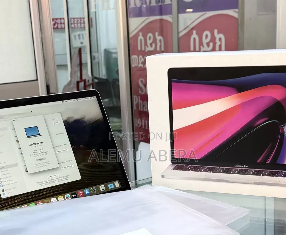 New Laptop Apple MacBook Pro 2020 M1 8GB Apple M1 SSD 512GB
