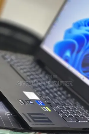 New Laptop HP Omen 16 16GB Intel Core i9 SSD 512GB