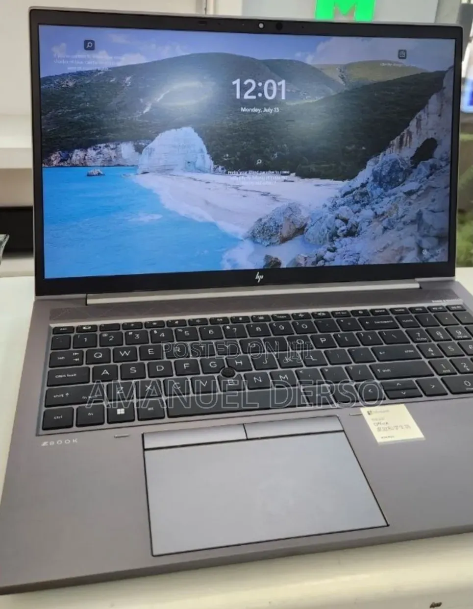 New Laptop HP ZBook Firefly G8 16GB Intel Core i7 SSD 512GB