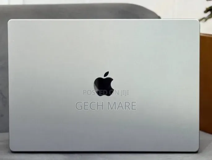 New Laptop Apple MacBook Pro 2021 M1 32GB Apple M1 Pro SSD 512GB