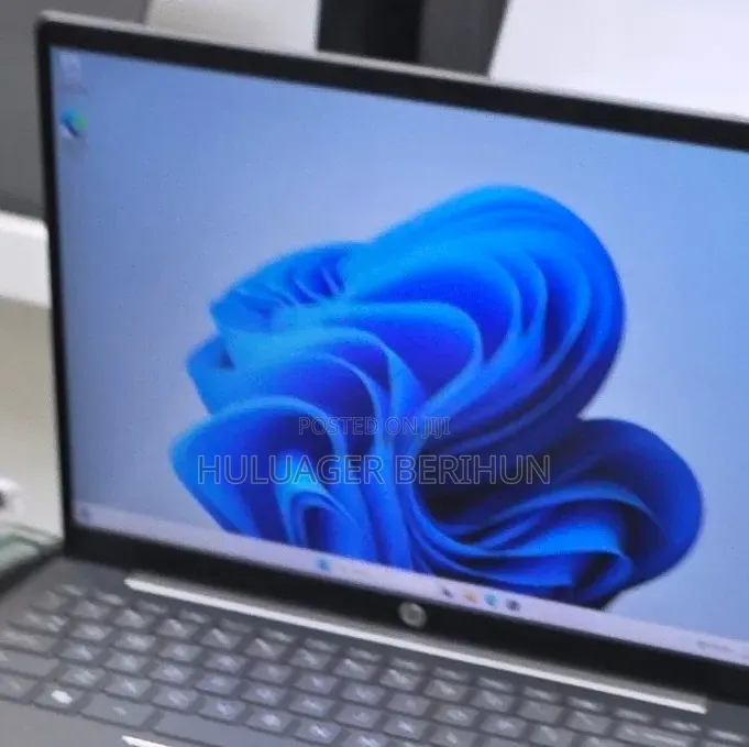 New Laptop HP 550 16GB Intel Core i7 SSD 512GB