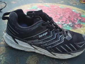 Running Shoes