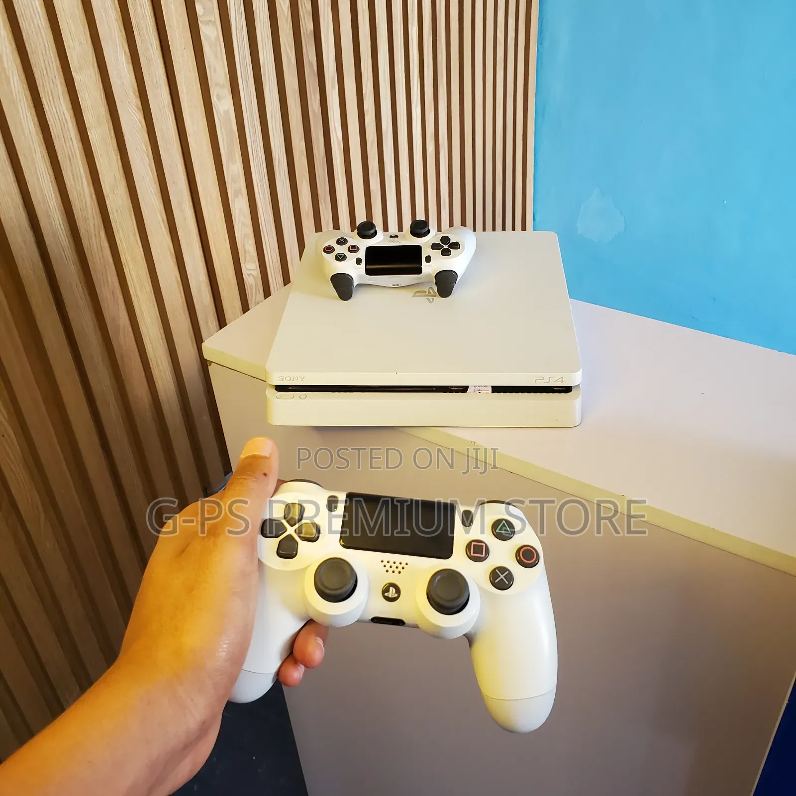 PS4 Slim Updated ለGame Lovers