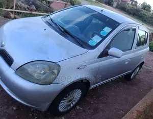 Toyota Vitz 1.0 FWD 5dr 2001 Silver