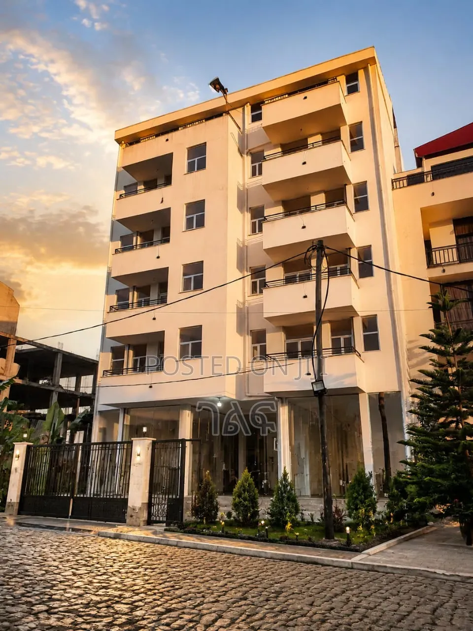 19bdrm Apartment in የሚሸጥ G+5 አፓርታማ ቦታ:, Bole for sale