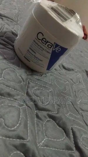 CeraVe Moisturizing Cream