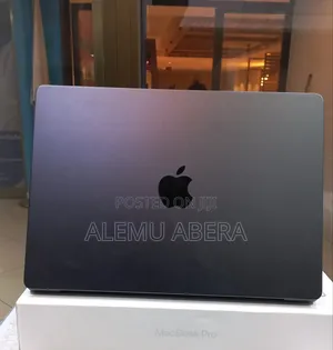 New Laptop Apple MacBook Pro 2025 M5 16GB Apple M5 Pro SSD 512GB
