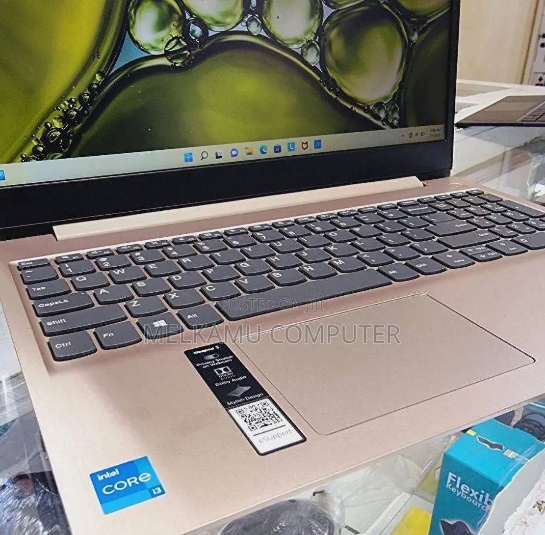 New Laptop Lenovo Ideapad 3 8GB Intel Core i3 SSD 256GB