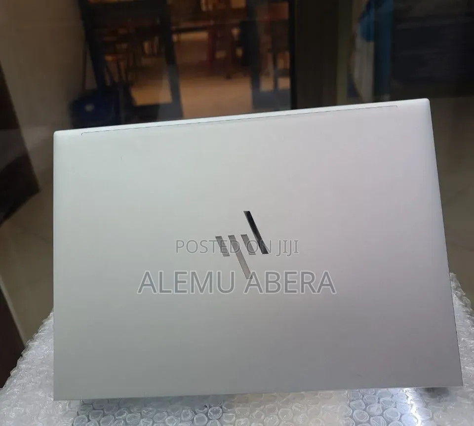 New Laptop HP EliteBook 830 G9 16GB Intel Core i5 SSD 512GB
