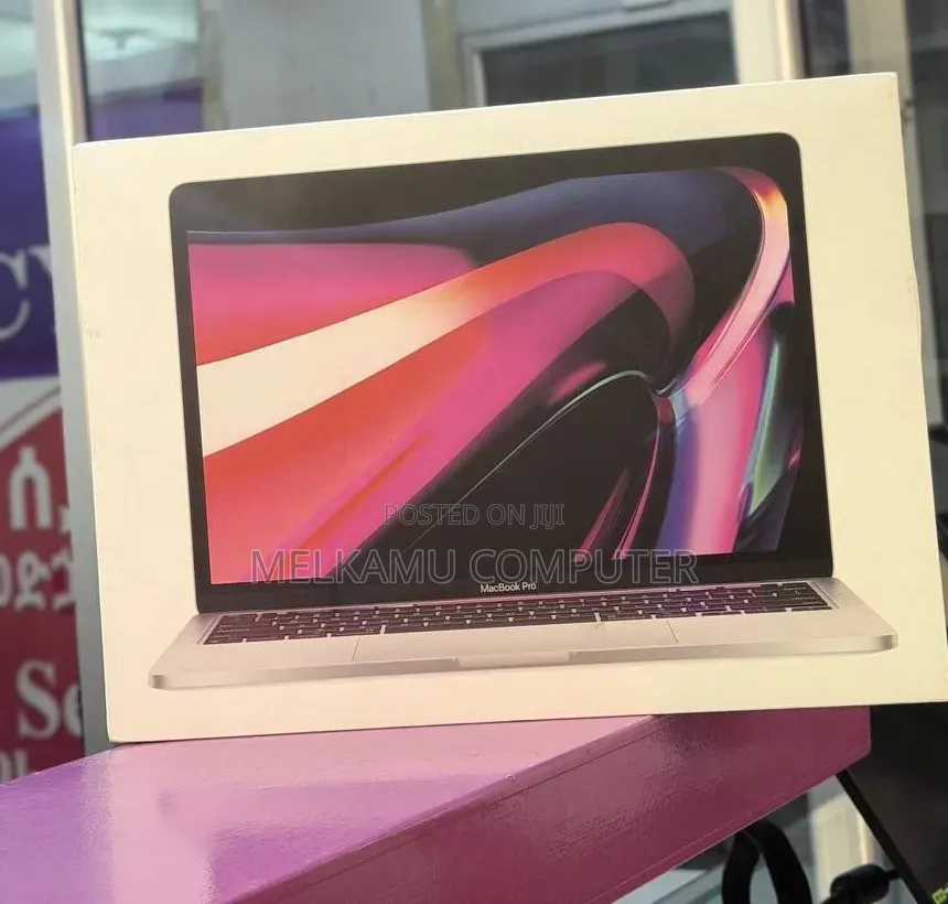 New Laptop Apple MacBook Pro 2020 M1 8GB Apple M1 SSD 512GB