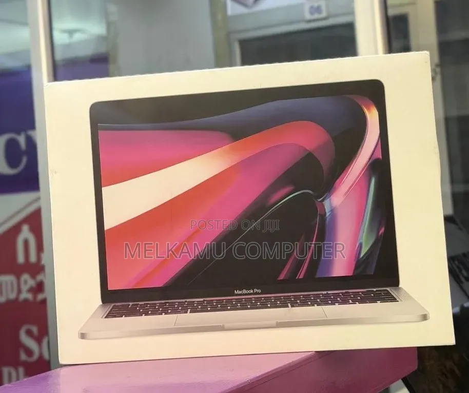 New Laptop Apple MacBook Pro 2020 M1 8GB Apple M1 SSD 512GB
