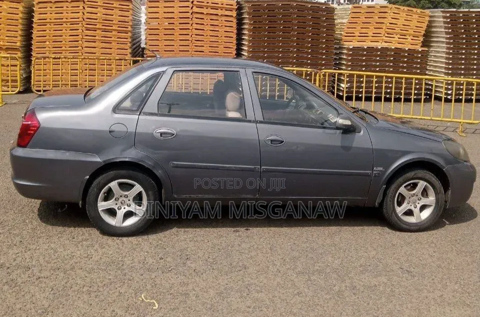 Lifan 520 2012 Gray