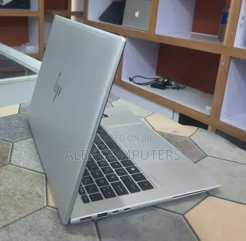New Laptop HP EliteBook 840 16GB Intel Core i5 SSD 512GB