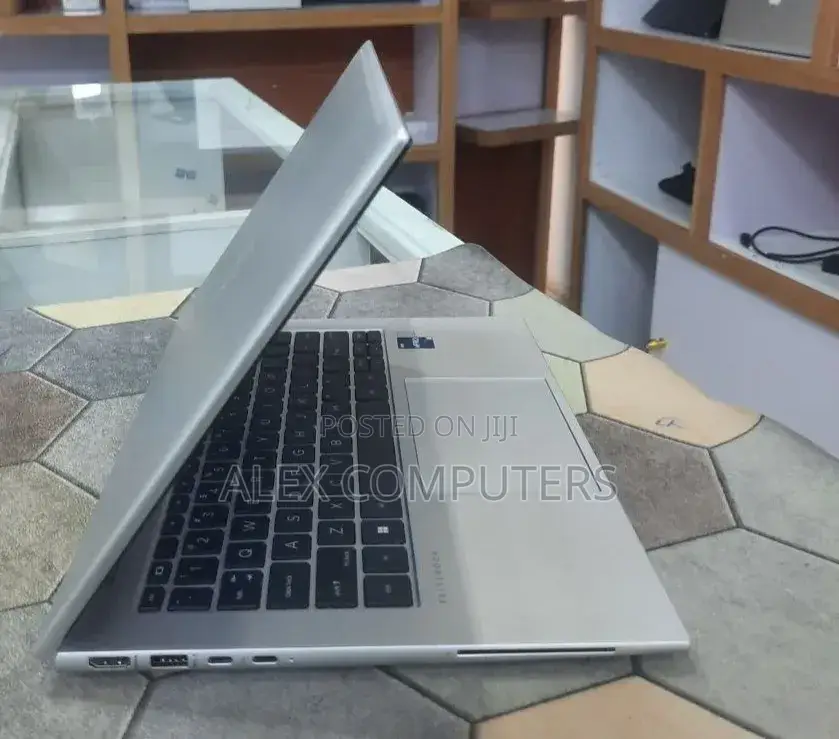 New Laptop HP EliteBook 840 16GB Intel Core i5 SSD 512GB