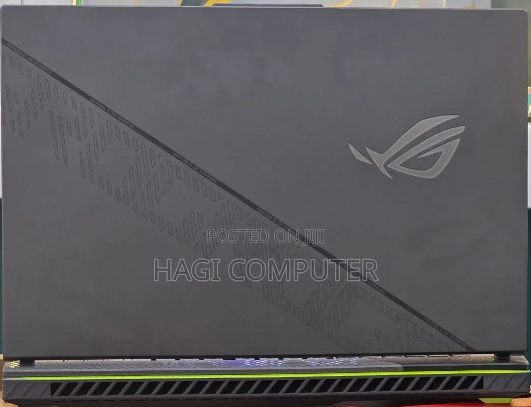 New Laptop Asus ROG Strix G18 16GB Intel Core i9 SSD 1T