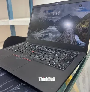 New Laptop Lenovo 8GB AMD Ryzen 5 SSD 256GB
