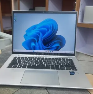 New Laptop HP EliteBook 840 G10 16GB Intel Core i5 SSD 512GB