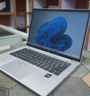 New Laptop HP EliteBook 840 G10 16GB Intel Core i5 SSD 512GB