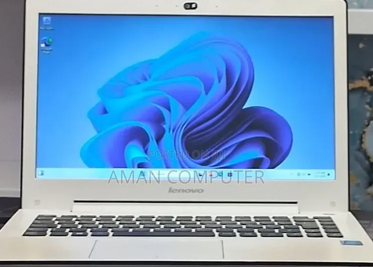New Laptop Lenovo Ideapad 3 4GB Intel SSD 128GB