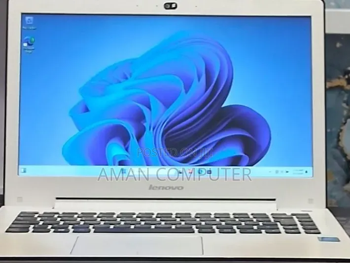New Laptop Lenovo Ideapad 3 4GB Intel SSD 128GB