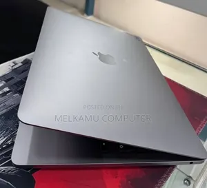 New Laptop Apple MacBook Pro 2020 M1 16GB Apple M1 SSD 512GB