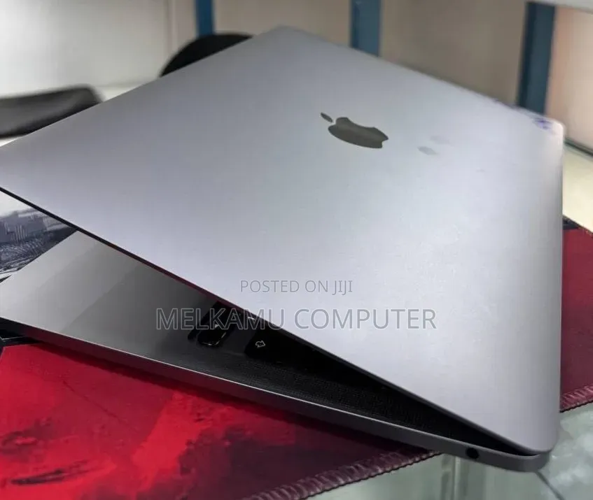 New Laptop Apple MacBook Pro 2020 M1 16GB Apple M1 SSD 512GB