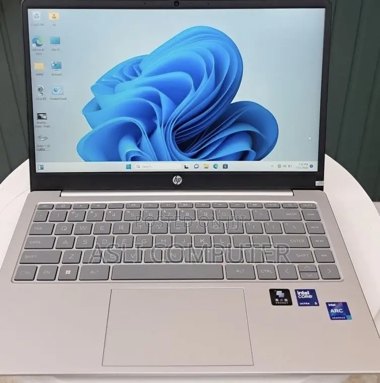 New Laptop HP Pavilion 15 16GB Intel Core Ultra 7 SSD 1T
