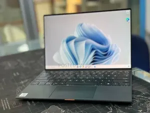 New Laptop Dell XPS 13 8GB Intel Core i5 SSD 512GB