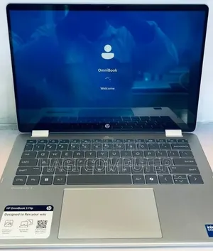 New Laptop HP OmniBook 5 Flip 16GB Intel Core i7 SSD 512GB