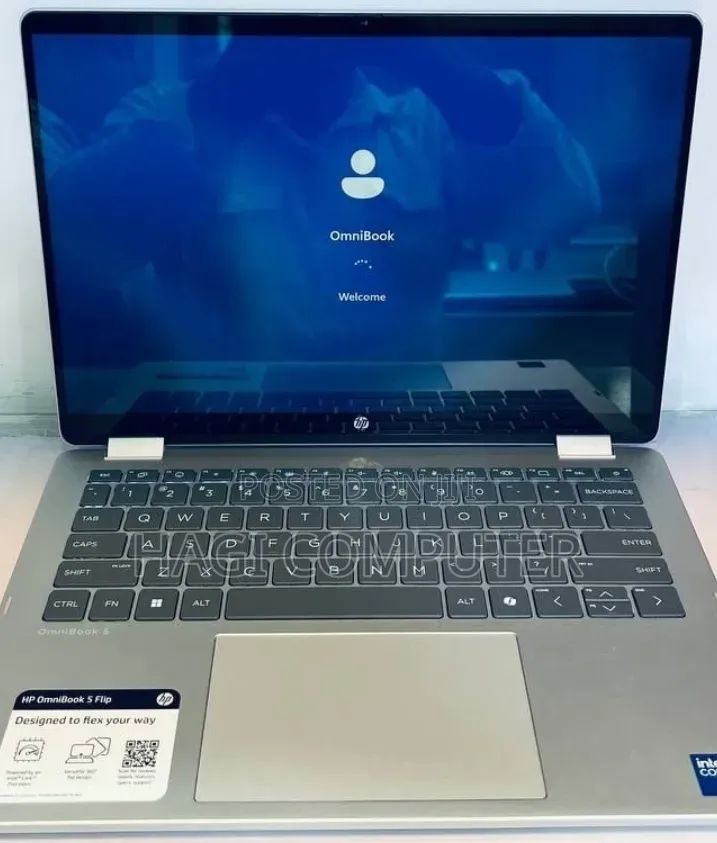 New Laptop HP OmniBook 5 Flip 16GB Intel Core i7 SSD 512GB