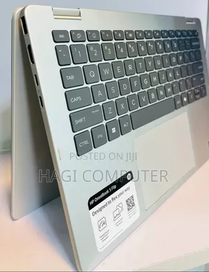 New Laptop HP OmniBook 5 Flip 16GB Intel Core i7 SSD 512GB