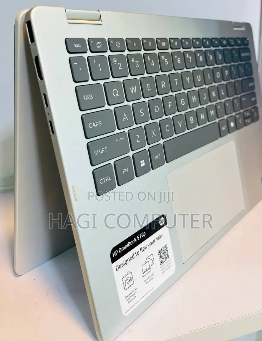 New Laptop HP OmniBook 5 Flip 16GB Intel Core i7 SSD 512GB