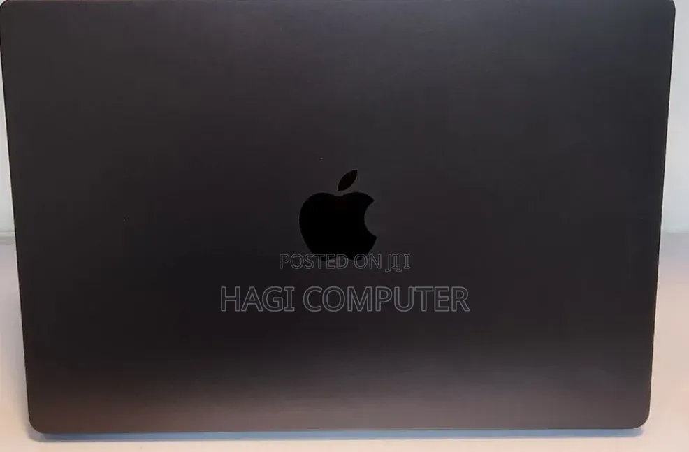 New Laptop Apple MacBook Pro 2025 M5 16GB Apple M5 Pro SSD 1T