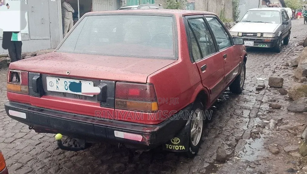 Toyota Corolla II 1986 Red