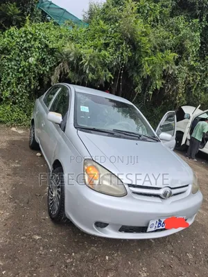 Toyota Platz 1.0 FWD 2005 Silver