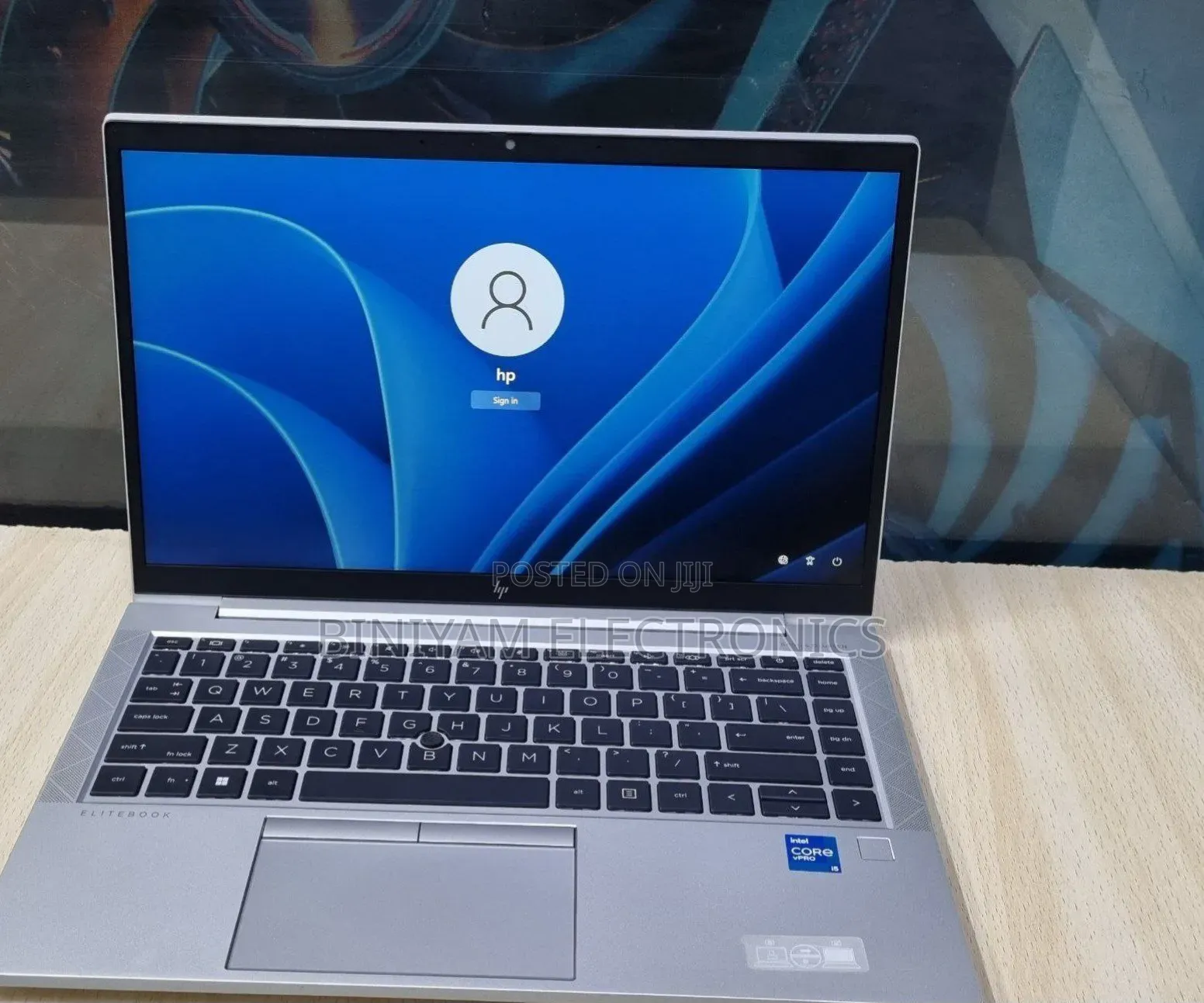 New Laptop HP EliteBook 830 G8 16GB Intel Core i5 SSD 512GB