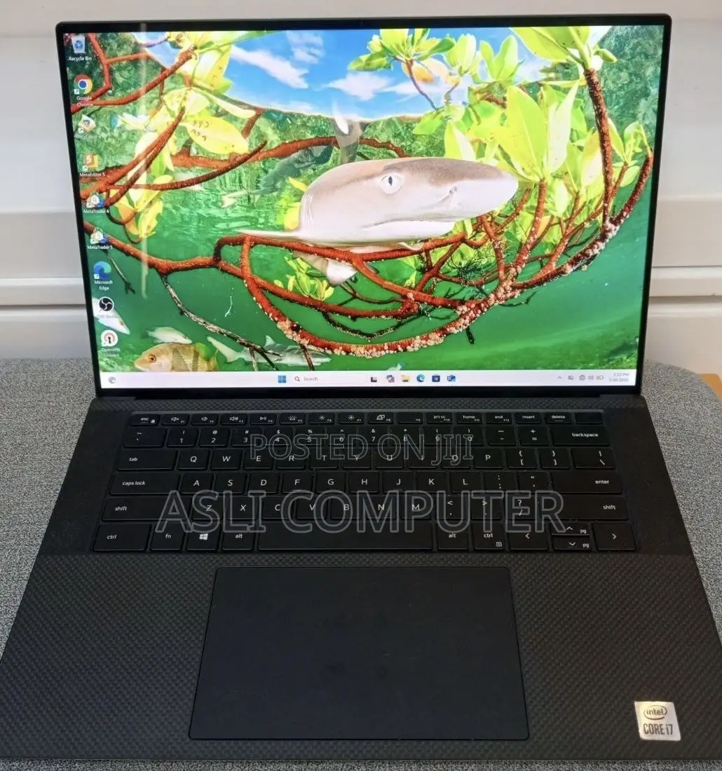 New Laptop Dell XPS 15 16GB Intel Core i7 SSD 512GB