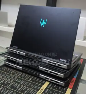 New Laptop Acer Predator Helios 300 16GB Intel Core i9 SSD 1T
