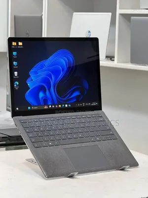 New Laptop Microsoft Surface Laptop 4 16GB Intel Core i7 SSD 512GB